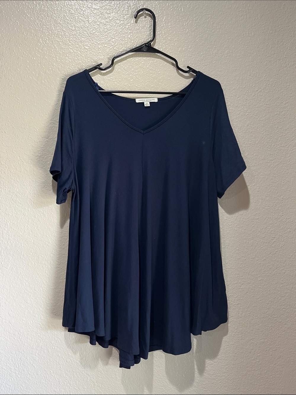 Green Envelope Navy V-Neck Short Sleeve Top Sz 2X Lightweight Flowy Boho TC0431